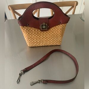 Vintage 1970’s Etienne Aigner Straw and Leather Bag -VGUC